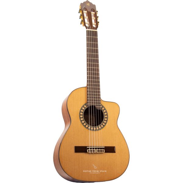 requinto guitar Prudencio Saez 202 for sale
