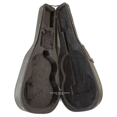 Estuche de guitarra clásica...