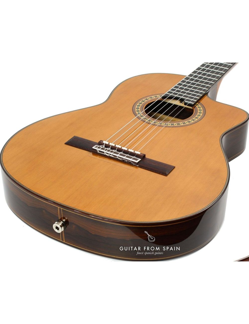 Camps NAC4-C Guitarra clasica electrificada caja estrecha