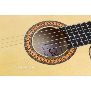 Flamenco guitar with cutaway Camps MC5