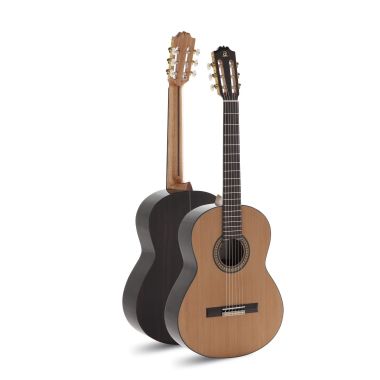 Admira A4 guitare classique