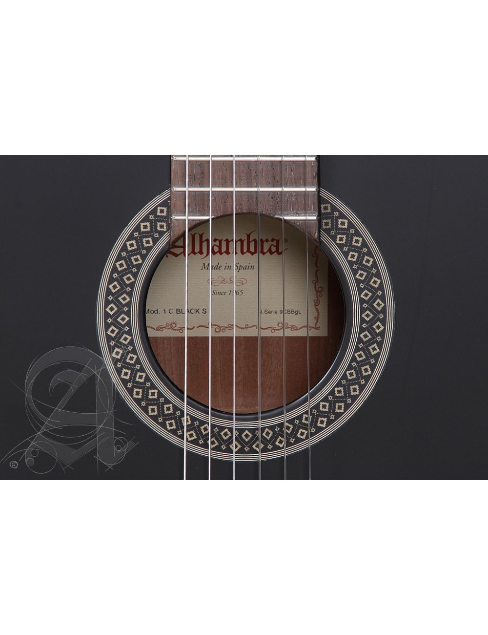 Alhambra Black Satin CW EZ guitare classique électro