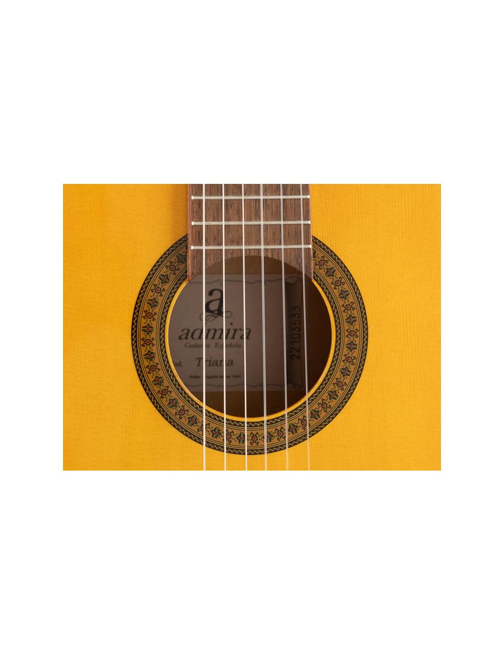 Admira Triana C guitarra flamenca cutaway